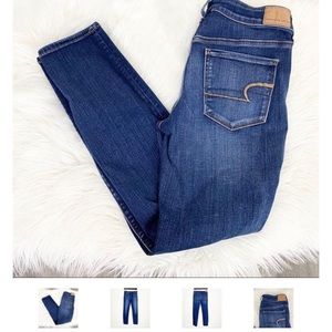 AMERICAN EAGLE SKINNY NEXT LEVEL STRETCH HIGH RISE